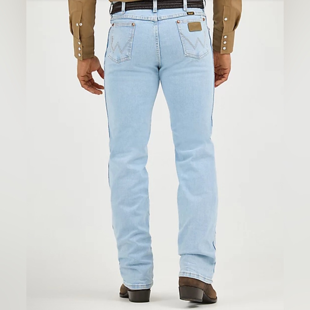Wrangler Cowboy Cut Slim Fit Active Flex Jeans - Picture 3 of 9